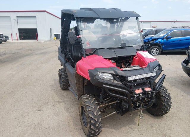 2016 HONDA Pioneer