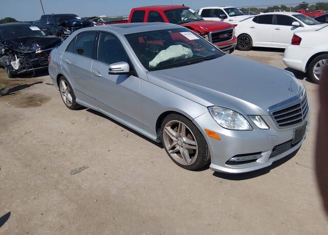 2013 MERCEDES-BENZ E-Class