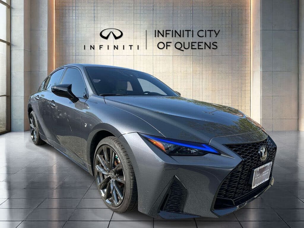2025 LEXUS IS