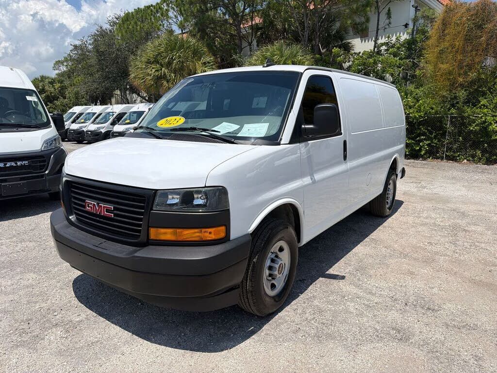 2023 GMC Savana