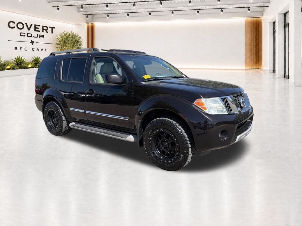 2012 NISSAN Pathfinder