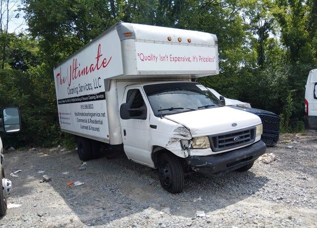 2000 FORD E-350
