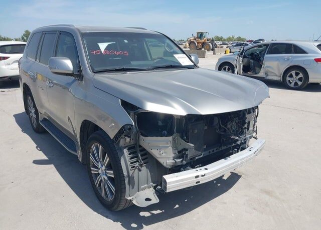 2016 LEXUS LX