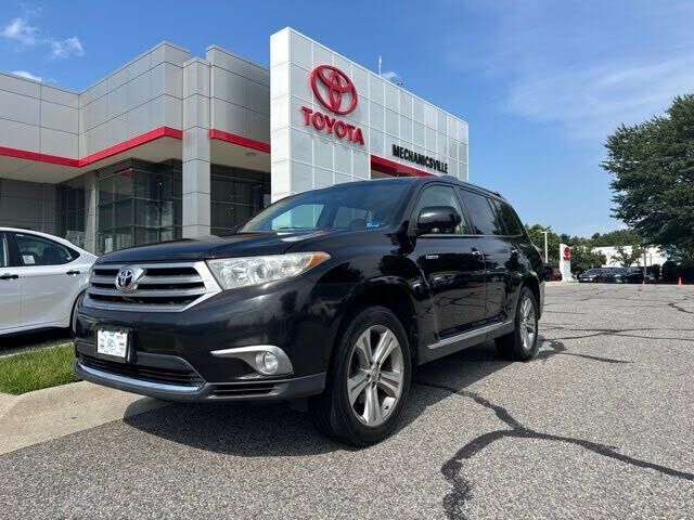2011 TOYOTA Highlander