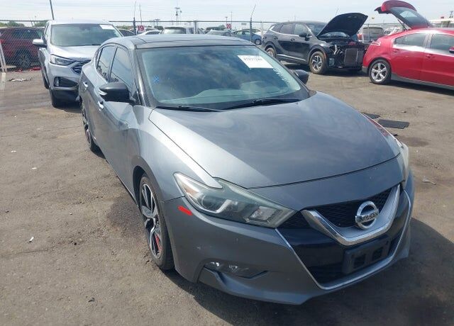 2017 NISSAN Maxima