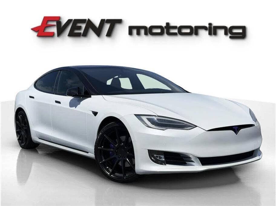 2020 TESLA Model S