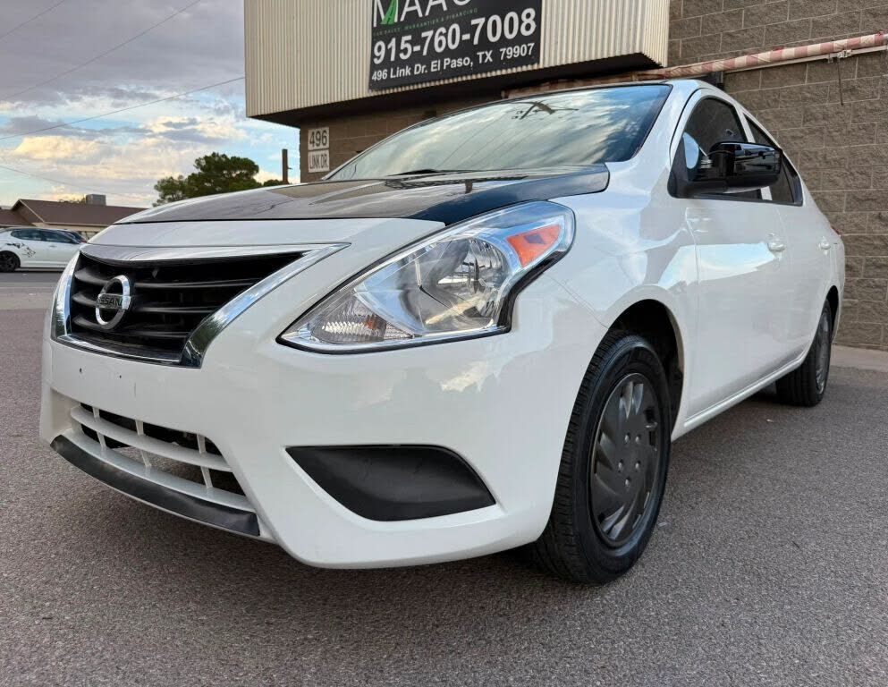 2019 NISSAN Versa