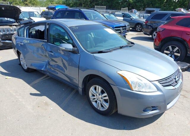 2010 NISSAN Altima