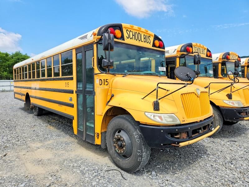 2013 IC BUS PB105