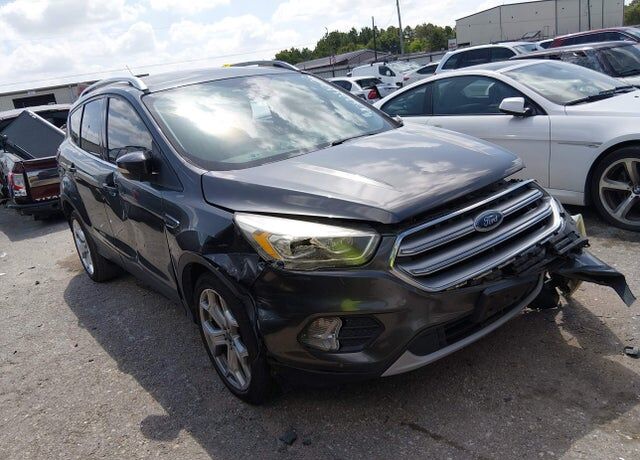 2017 FORD Escape