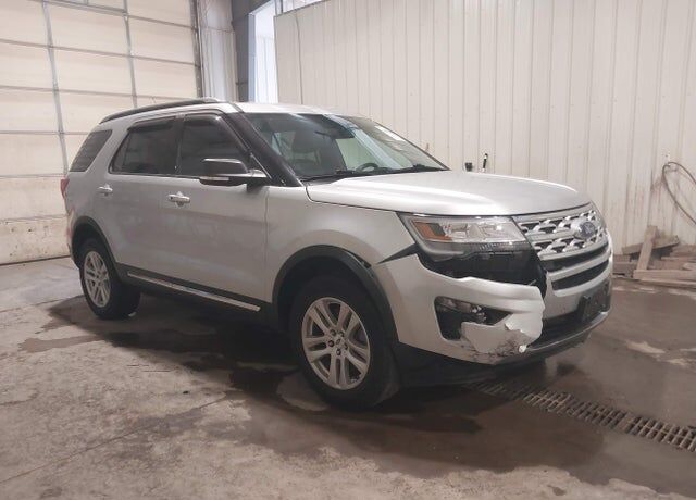 2019 FORD Explorer