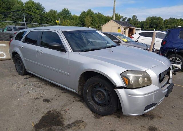 2005 DODGE Magnum