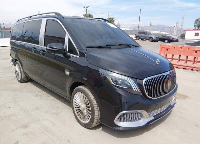 2023 MERCEDES-BENZ METRIS