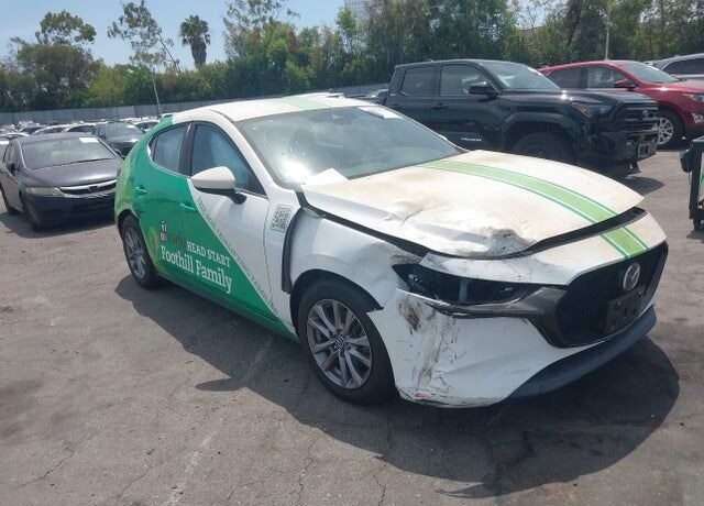 2022 MAZDA Mazda3