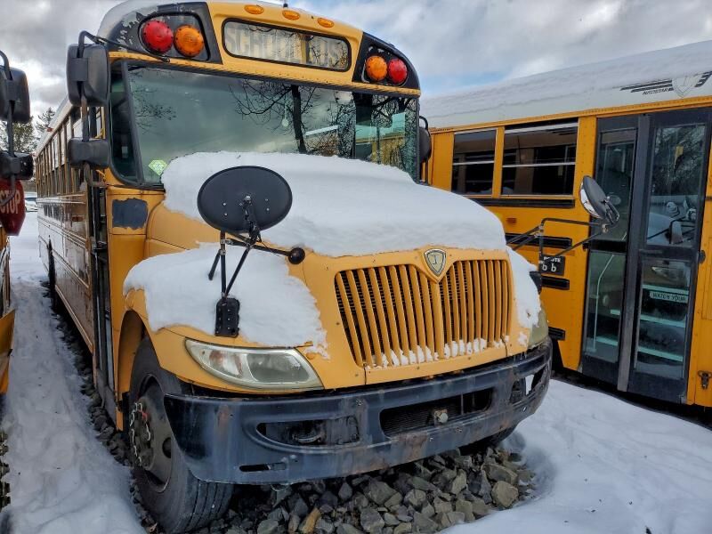 2011 IC BUS PB105