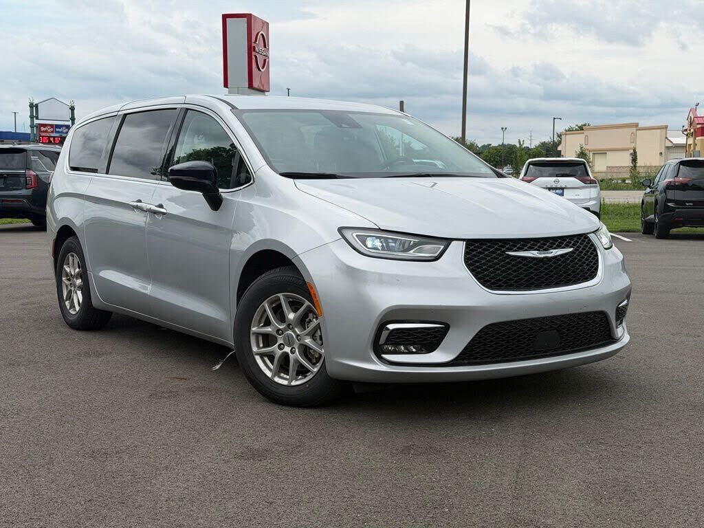 2024 CHRYSLER Pacifica