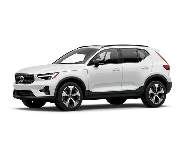 2023 VOLVO XC40
