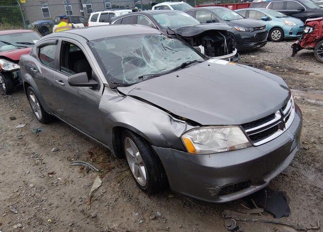 2013 DODGE Avenger