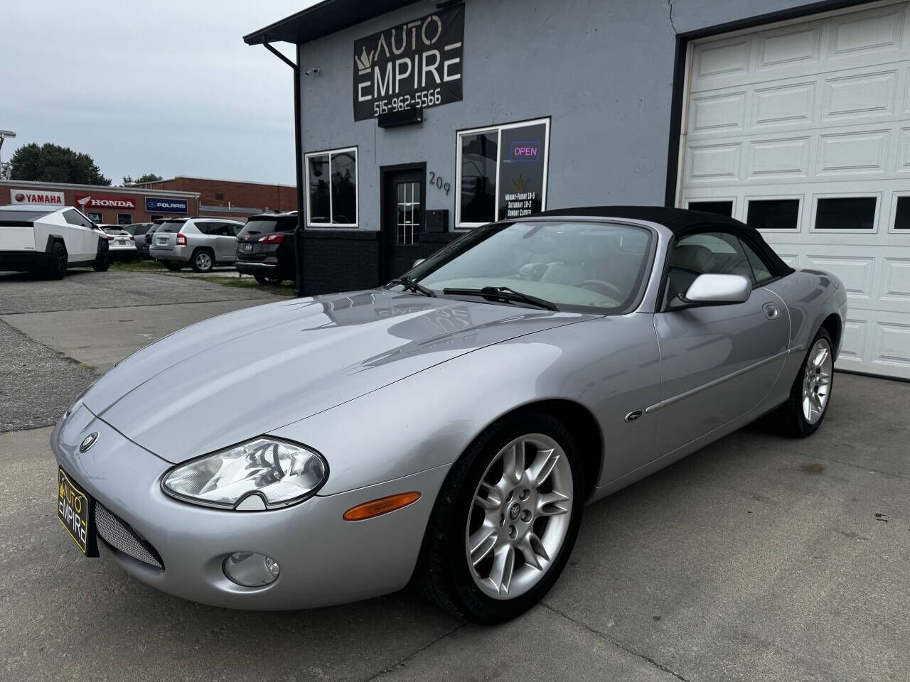 2001 JAGUAR XK8