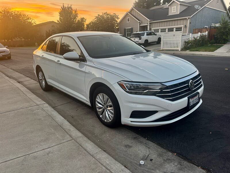 2019 VOLKSWAGEN Jetta