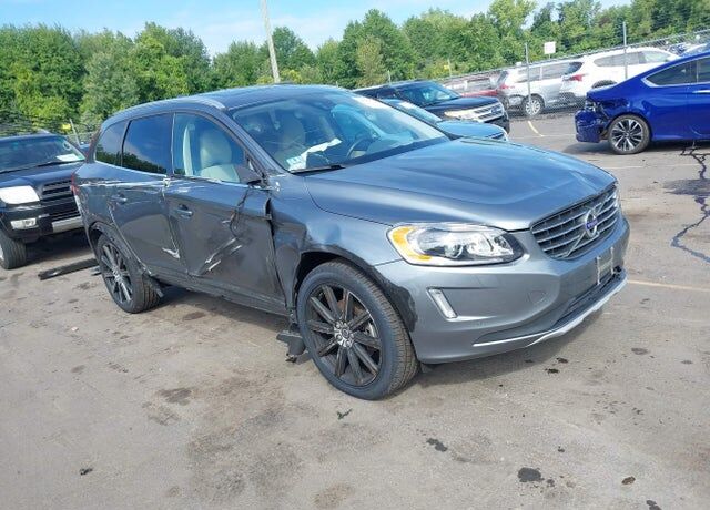 2017 VOLVO XC60