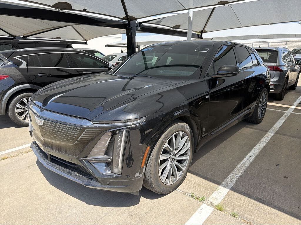 2024 CADILLAC Lyriq