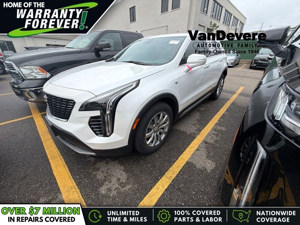 2023 CADILLAC XT4