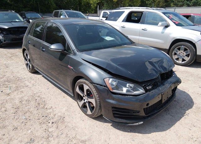 2016 VOLKSWAGEN Golf GTI