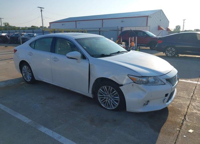 2015 LEXUS ES