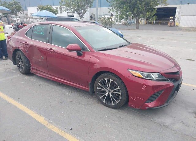 2018 TOYOTA Camry