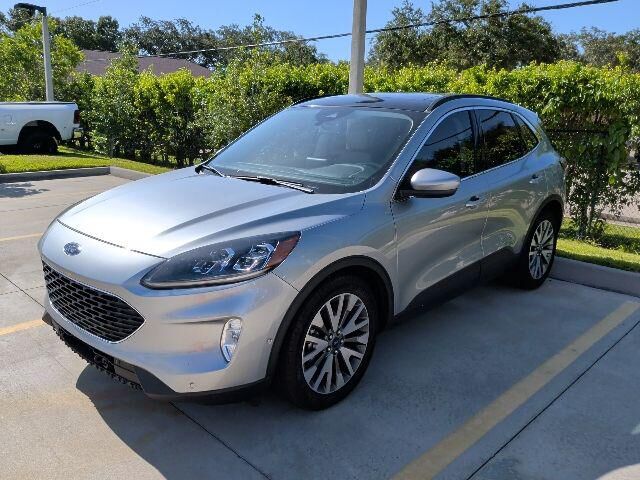 2021 FORD Escape