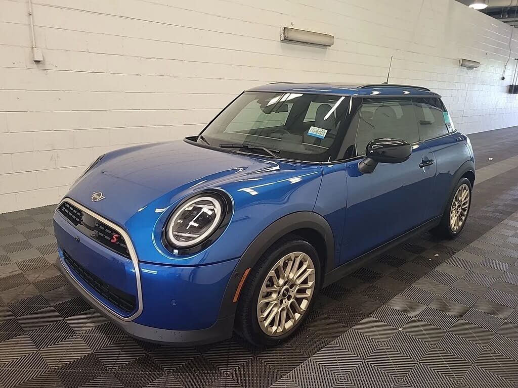 2025 MINI Hardtop