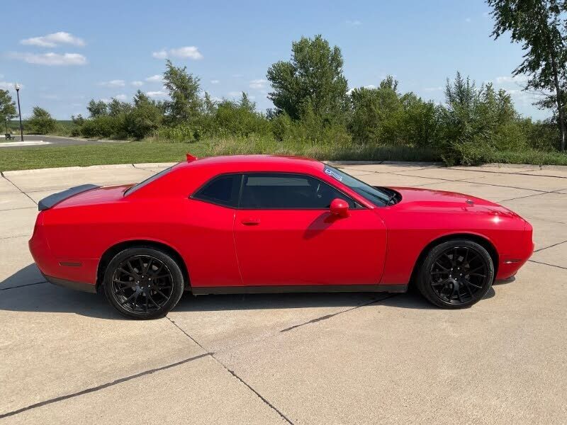 2017 DODGE Challenger