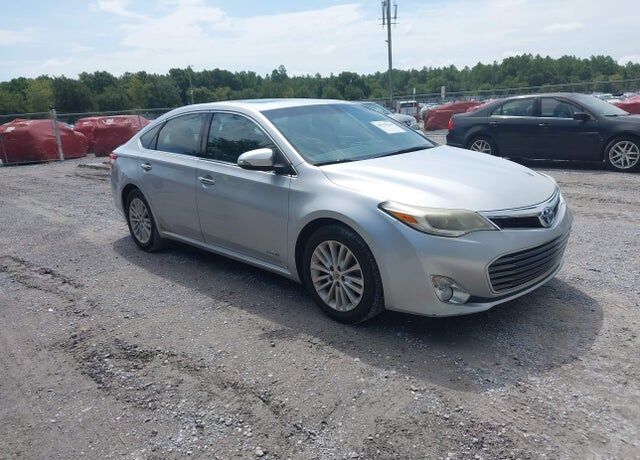 2013 TOYOTA Avalon