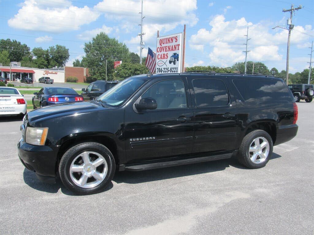 2011 CHEVROLET Suburban