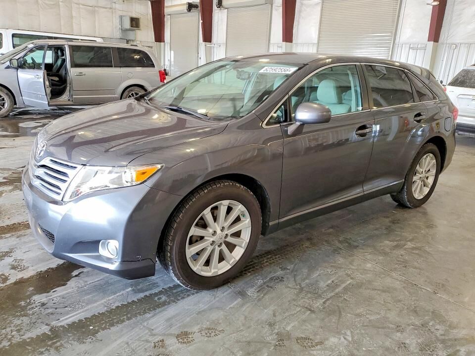 2010 TOYOTA Venza
