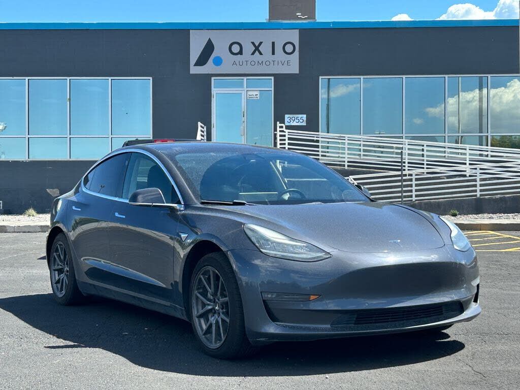 2019 TESLA Model 3