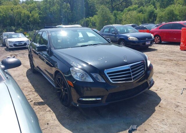 2013 MERCEDES-BENZ E-Class