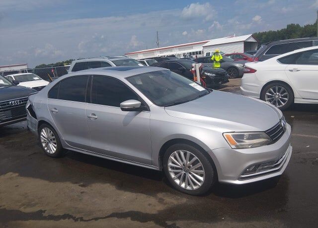 2015 VOLKSWAGEN Jetta
