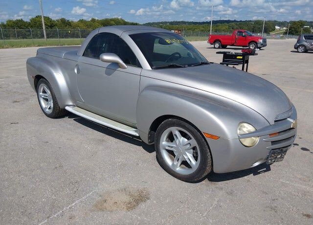 2004 CHEVROLET SSR