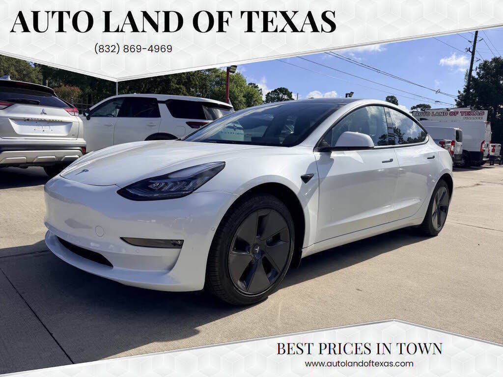 2022 TESLA Model 3