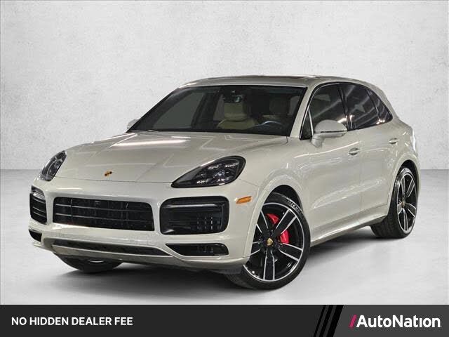 2022 PORSCHE Cayenne