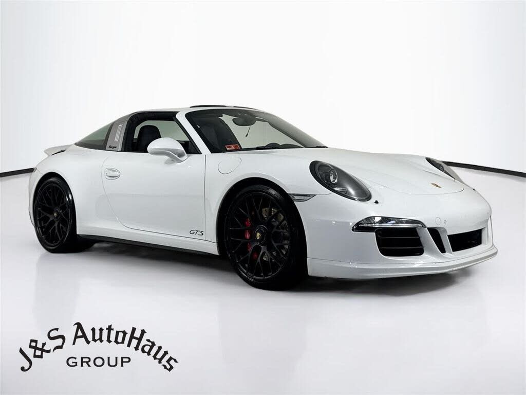 2016 PORSCHE 911