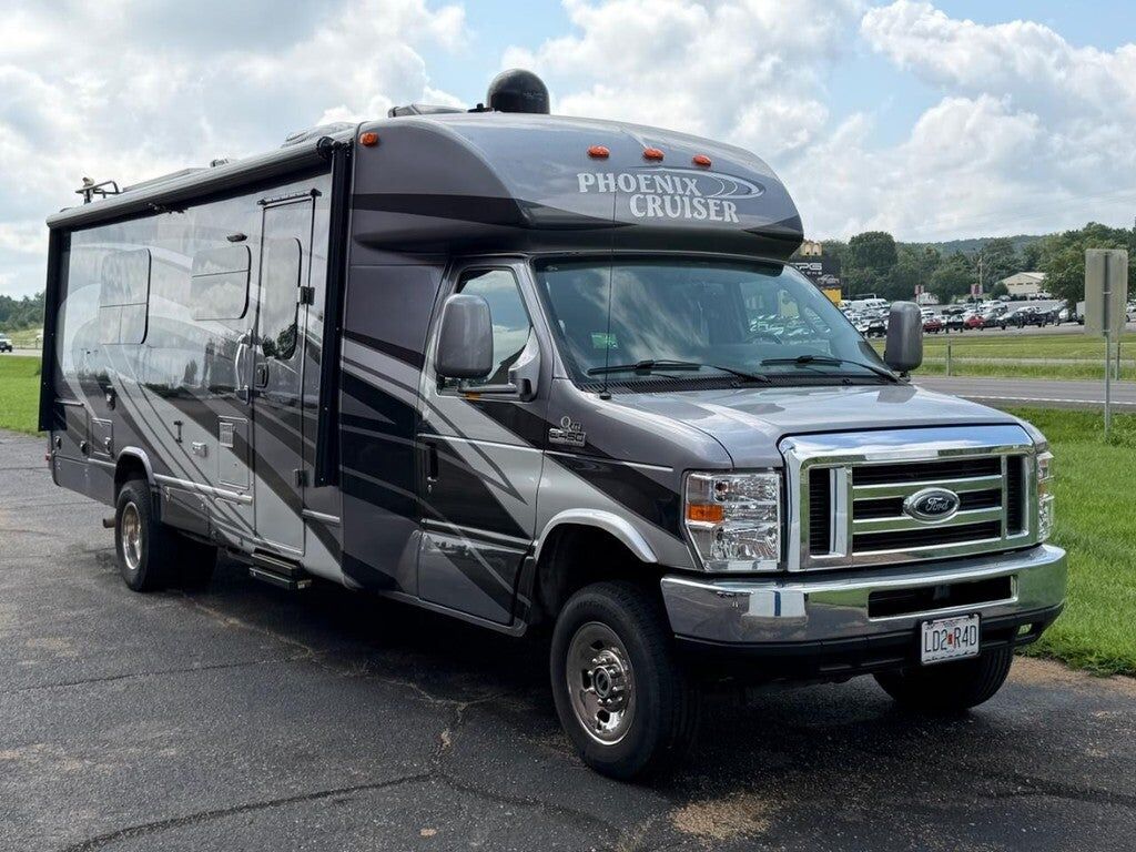 2018 FORD E-450