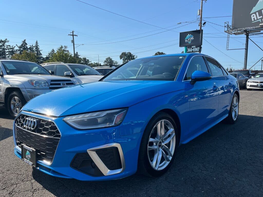 2022 AUDI A4