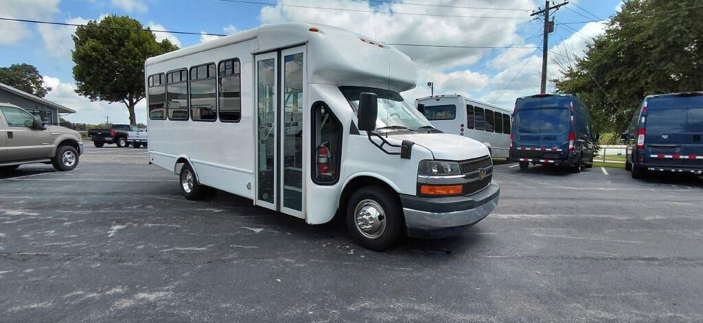 2022 CHEVROLET Express