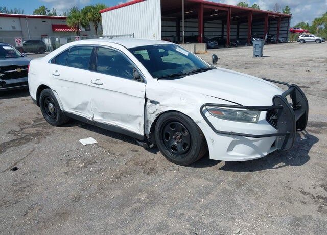 2013 FORD Taurus
