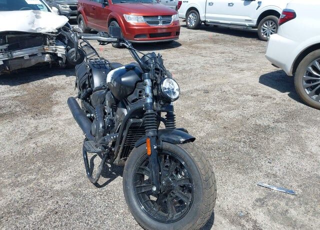 2025 INDIAN MOTORCYCLE Scout Bobber