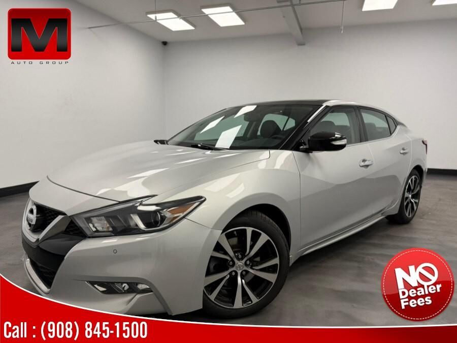 2017 NISSAN Maxima