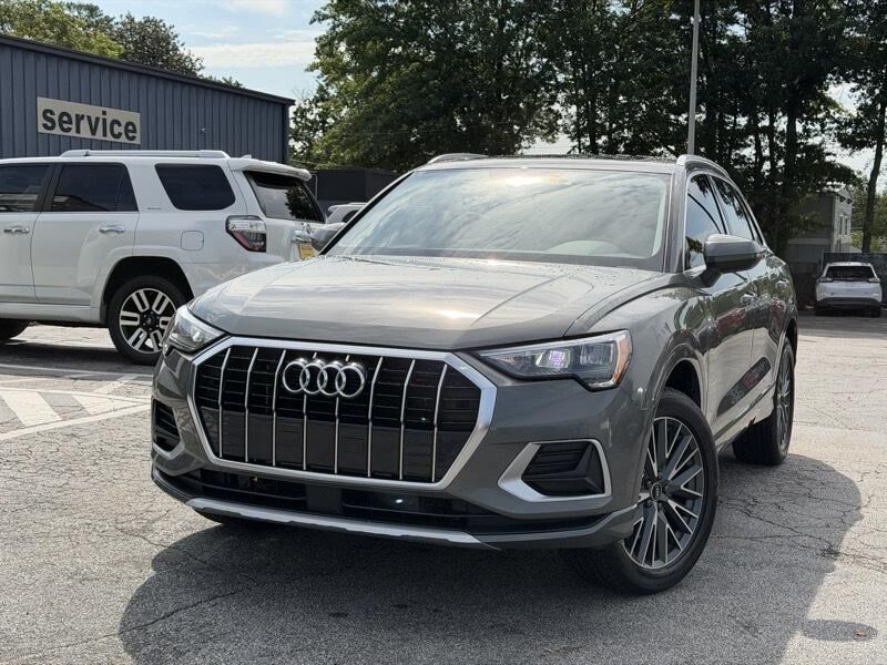 2022 AUDI Q3